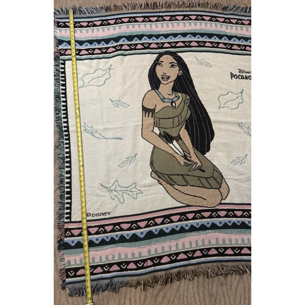 Rare!  Vintage 1990s Beacon Disney Pocahontas Tapestry fringe Throw Blanket